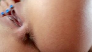 Masturbación solitaria – Close-up de mi vagina humeda