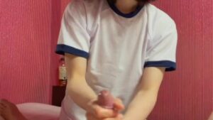 [素人／個人撮影・RYO&YUU♡] イチャラブ♡彼女が癒しのローションマッサージで最後は手コキ&フェラで口内射精&ごっくん 着エロ/コスプレ/ブルマ/Japanese amateur