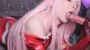 Zero Two fucks like a whore and takes cum in mouth – 4K
